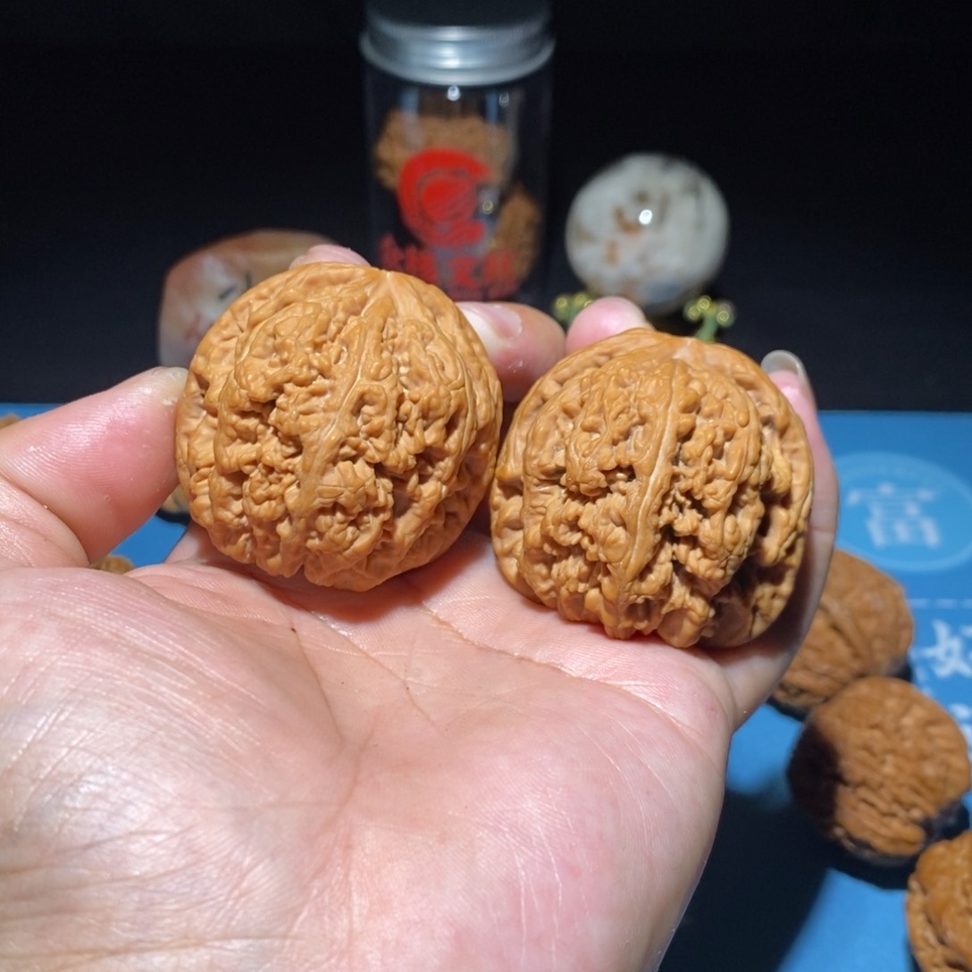 桃核吊坠44尺全品大粗筋