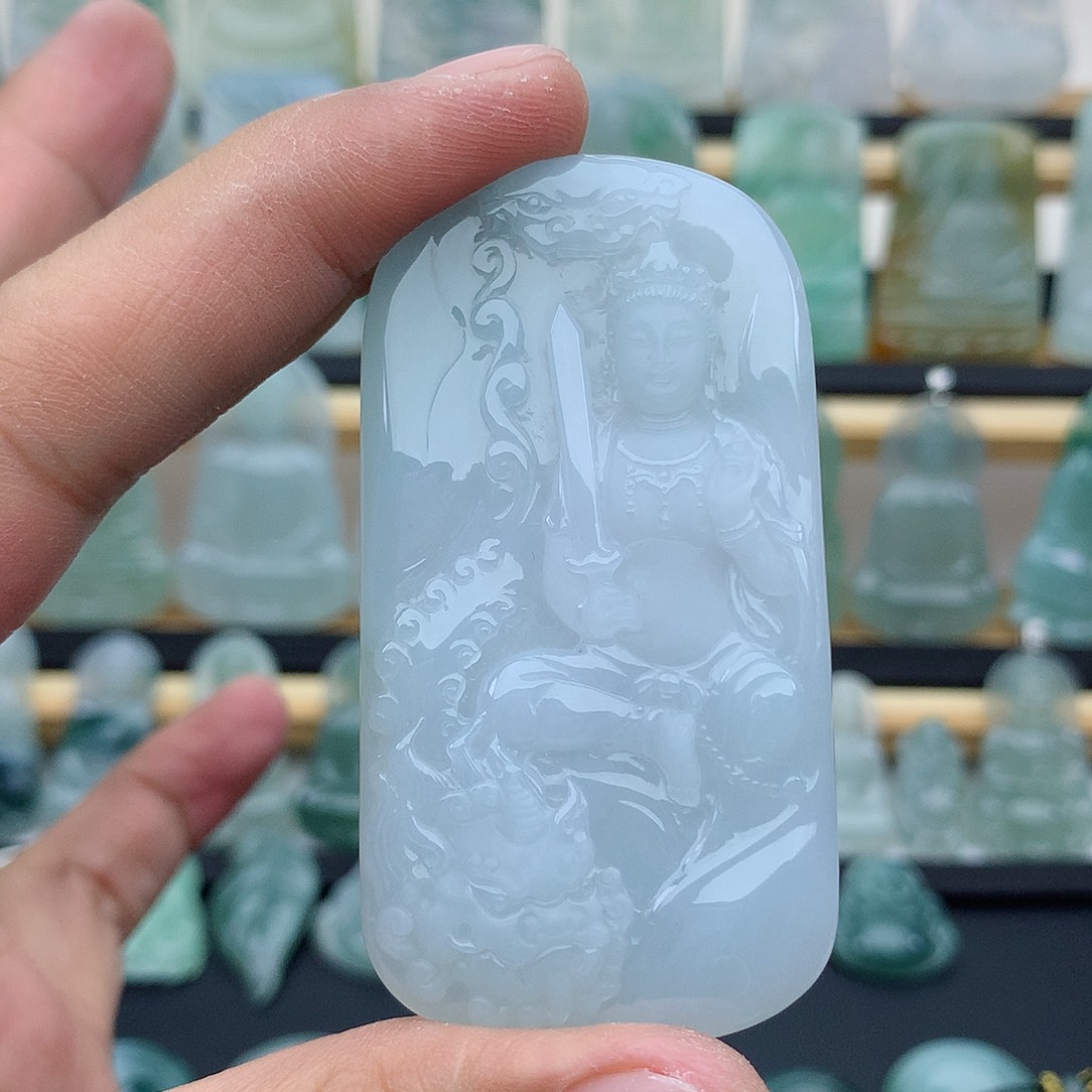 翡翠未镶嵌颈饰文殊菩萨
