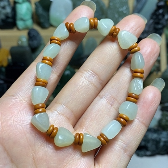 和田玉（糖玉）未镶嵌珠宝半成品