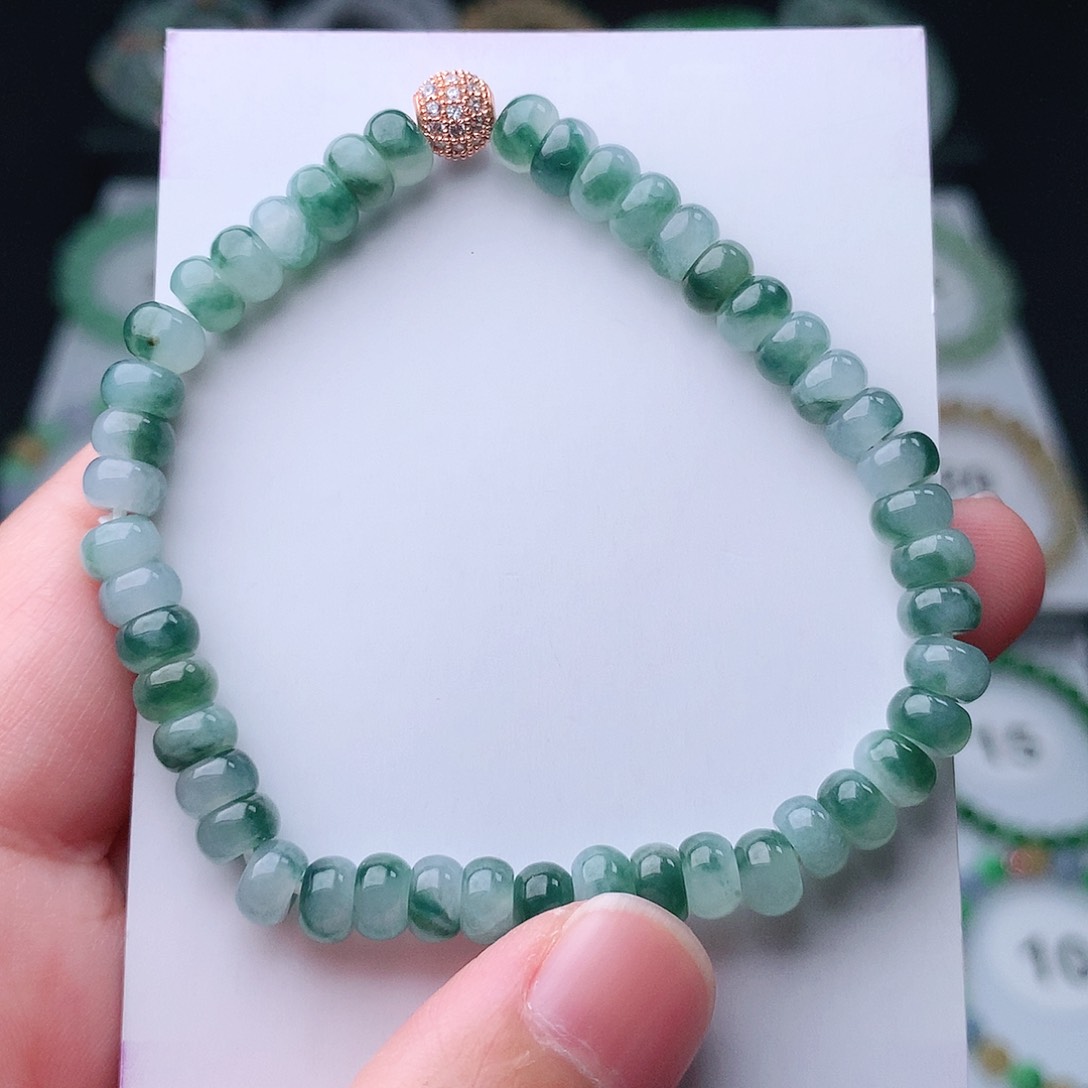 翡翠手串未镶嵌翡翠