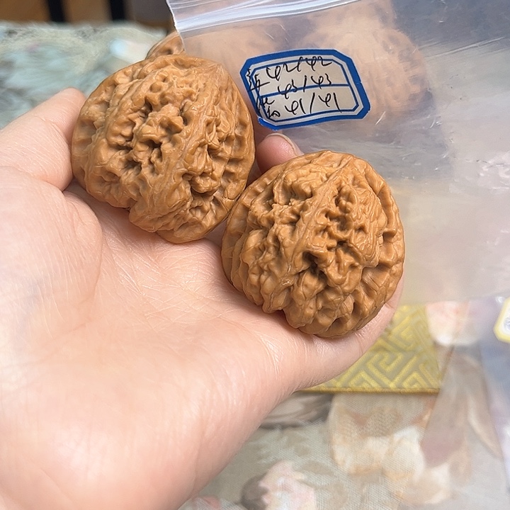 文玩核桃把件非嫁接大粗筋有修