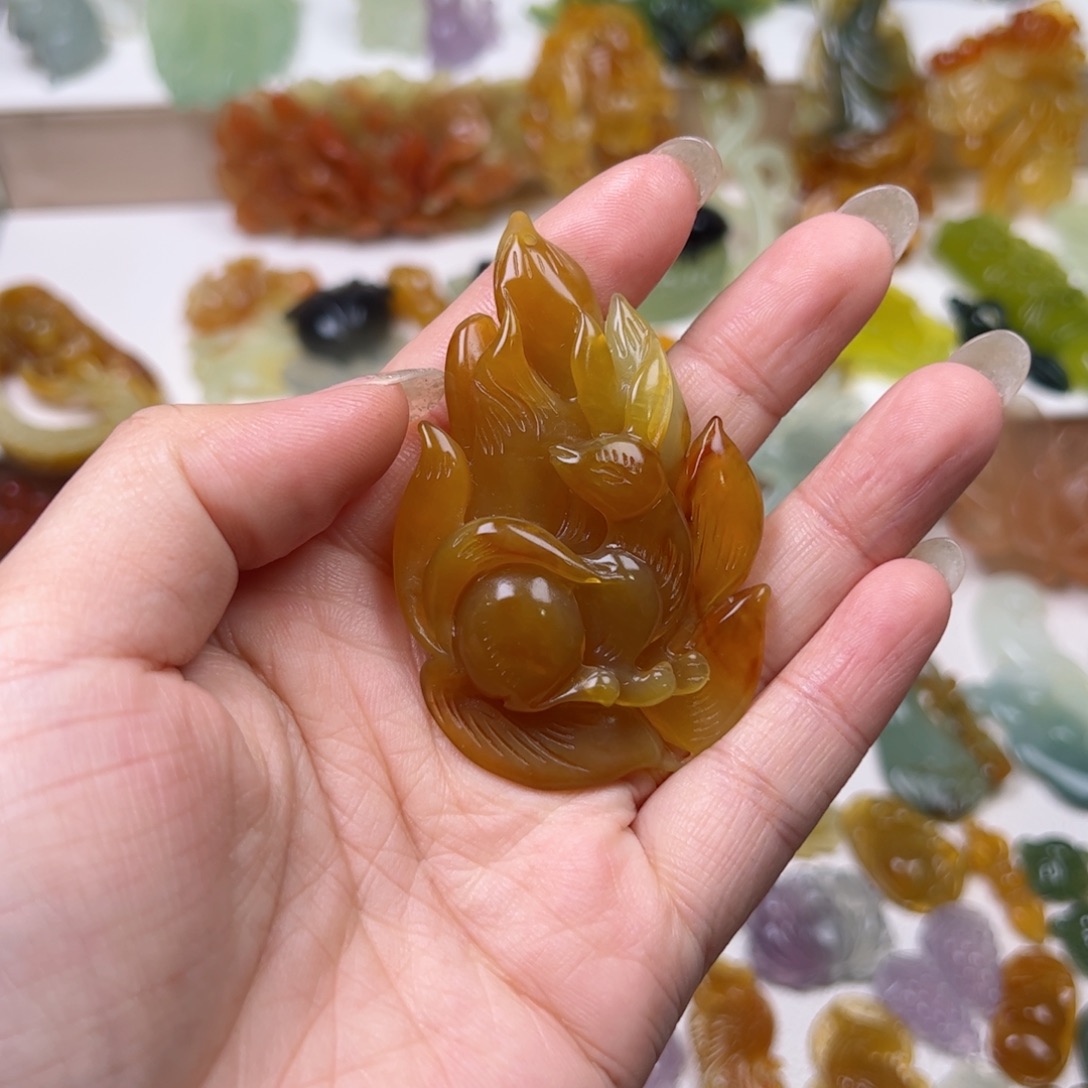 未镶嵌蛇纹石玉颈饰
