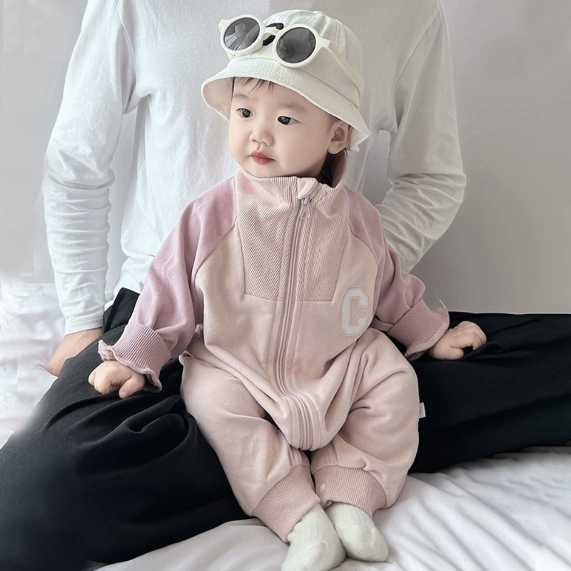 2025春秋婴儿连体衣时尚休闲C标长袖哈衣爬服外出服潮酷宝宝衣服