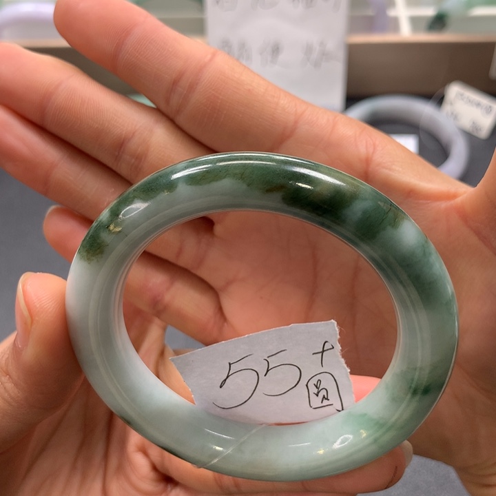 未镶嵌手镯翡翠手镯