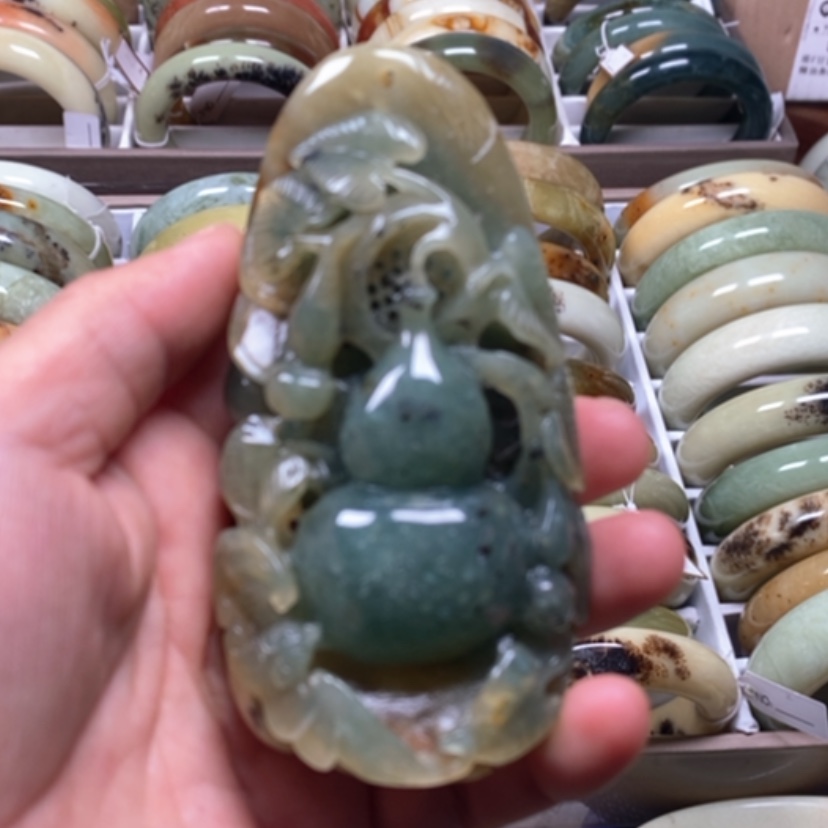 【闪购商品】蛇纹石玉未镶嵌手镯