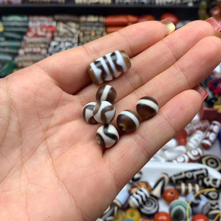 玛瑙/玉髓未镶嵌吊坠(赠链)