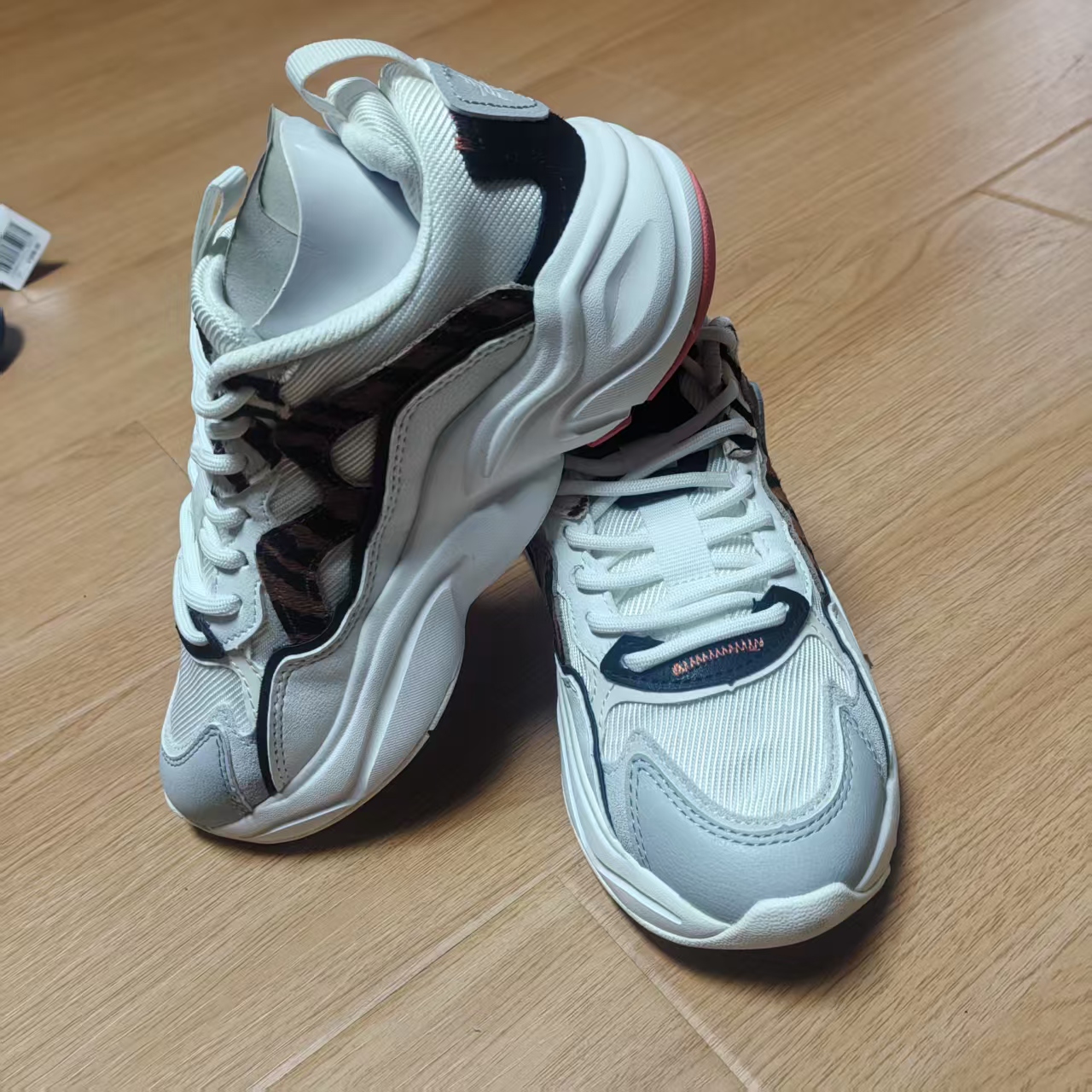 【南油玲姐】白色3-4cm单鞋X7705