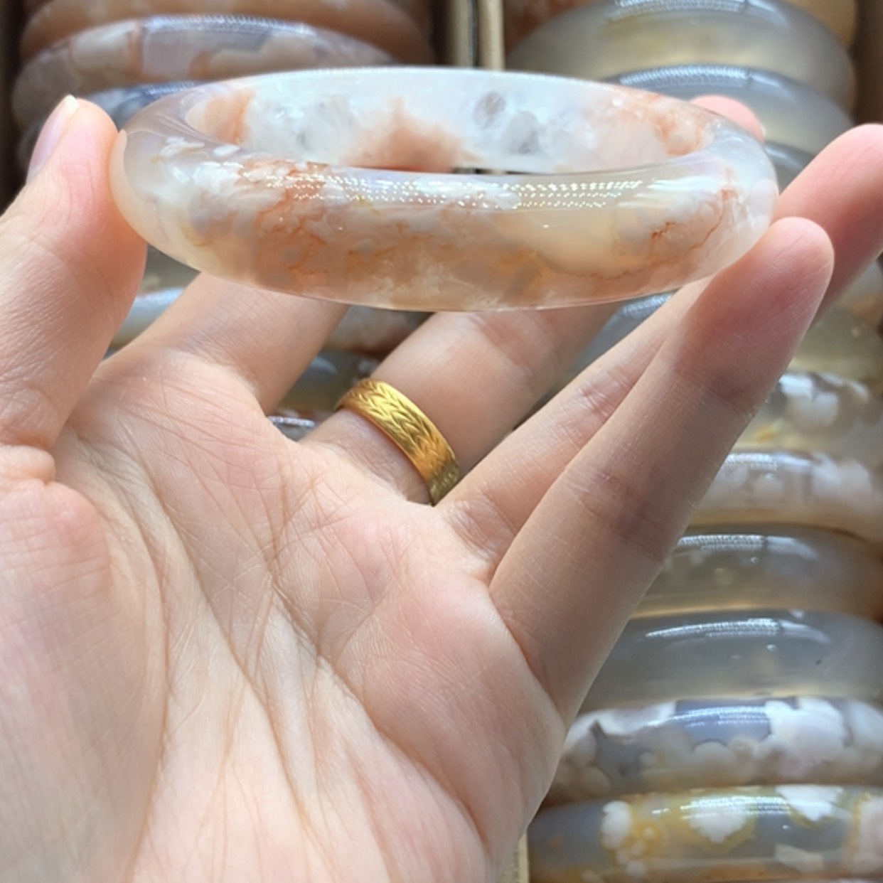 【闪购商品】玛瑙/玉髓手镯未镶嵌桃***落