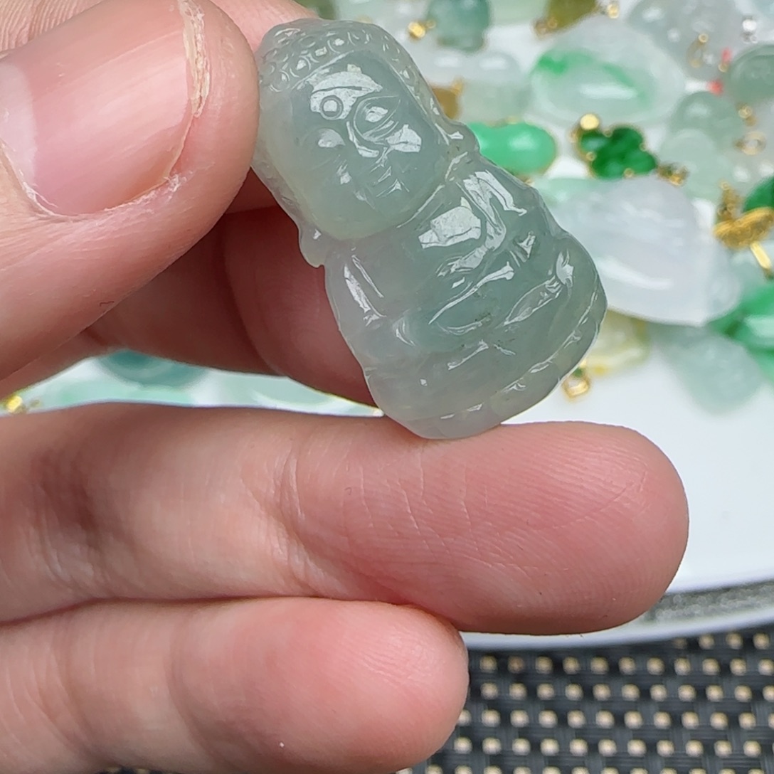 【闪购商品】翡翠颈饰未镶嵌宝宝佛