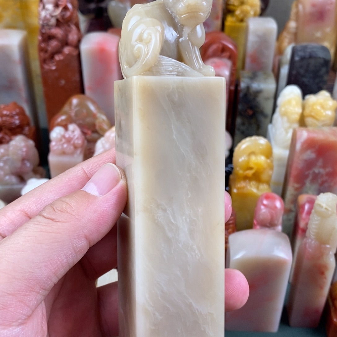 巴林石印石巴林石手工雕古兽钮章