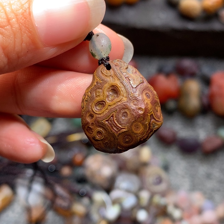 玛瑙/玉髓未镶嵌珠宝半成品