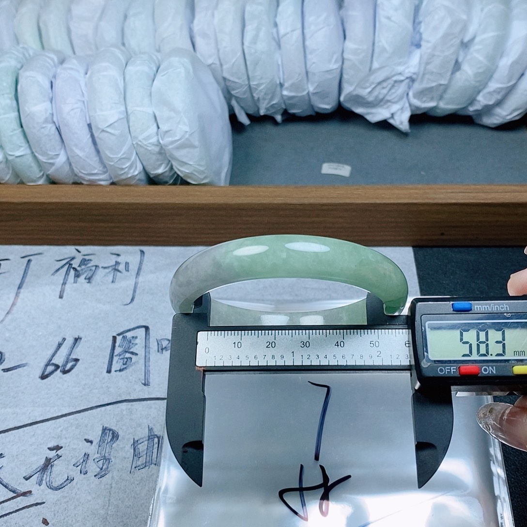 非金属时尚手镯飘花007