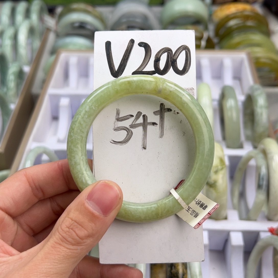 岫玉手镯未镶嵌天然岫玉微瑕