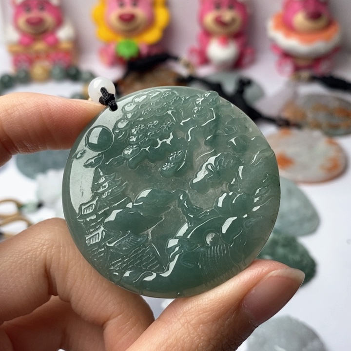 翡翠未镶嵌颈饰翡翠