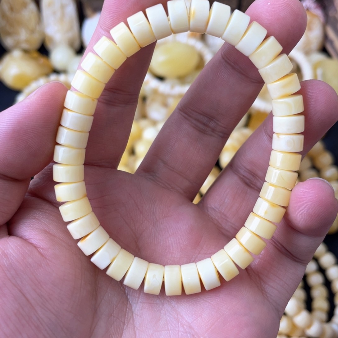 琥珀手串未镶嵌8+俄料阿尔卑斯浓蜡药片手串