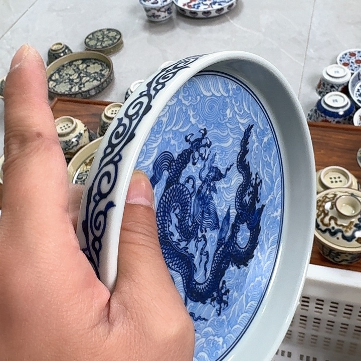 瓷片青花海水龙大壶乘