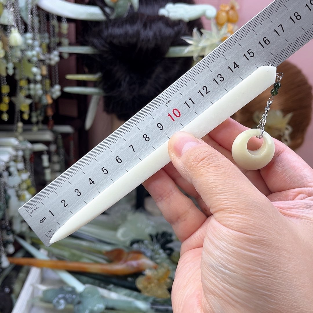 蛇纹石玉发饰未镶嵌默认微瑕岫玉发簪