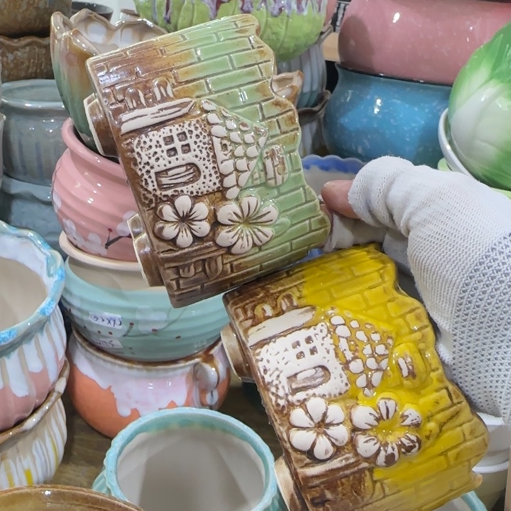 凑9块包邮，有孔，不清楚问客服