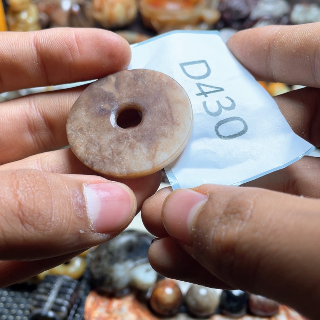 和田玉（糖玉）挂件未镶嵌