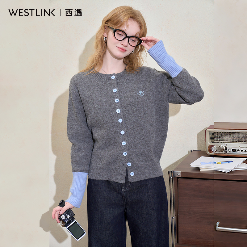 5281西遇撞色拼接刺绣针织衫女2025冬季温柔减龄宽松圆领毛衣外套