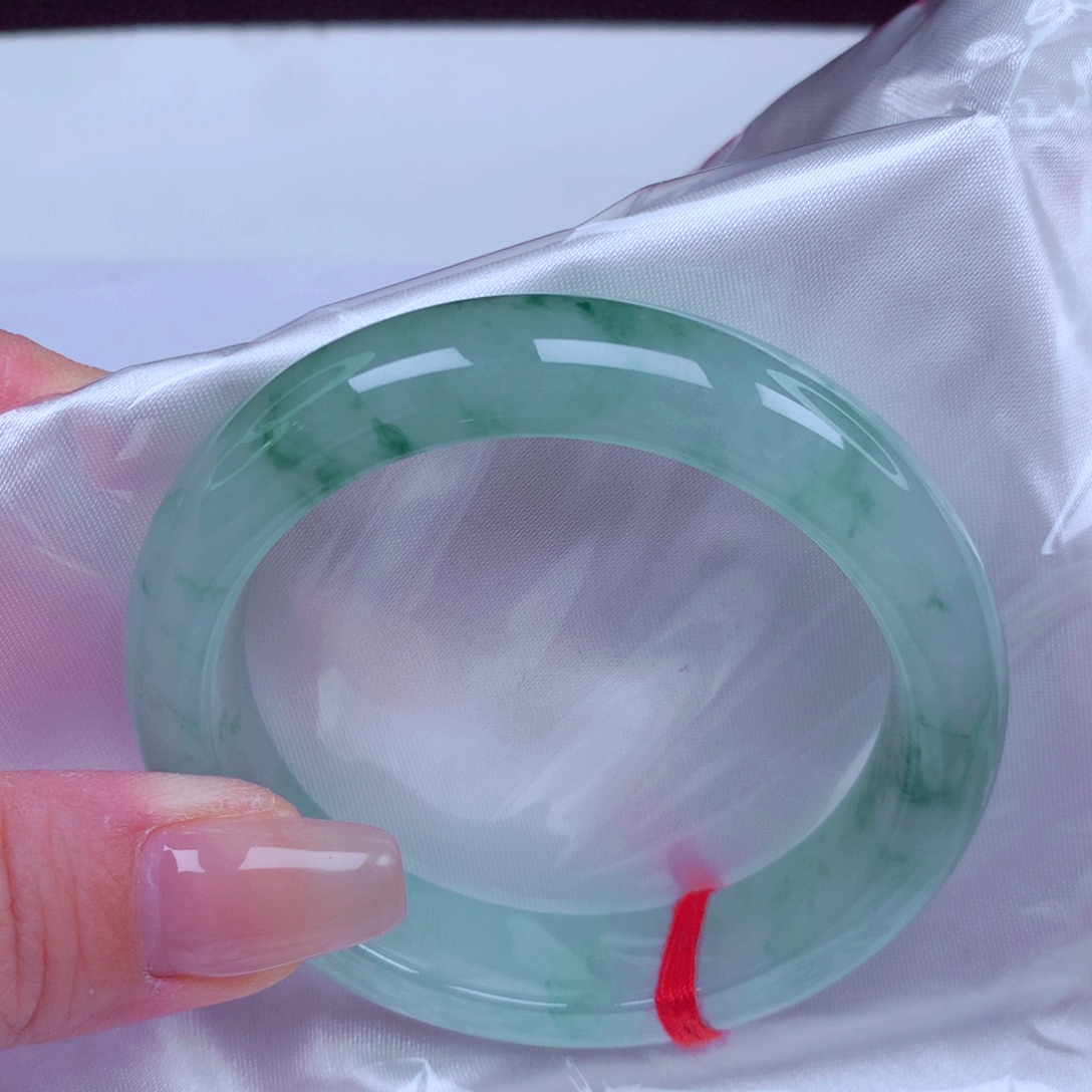 翡翠未镶嵌手镯手镯