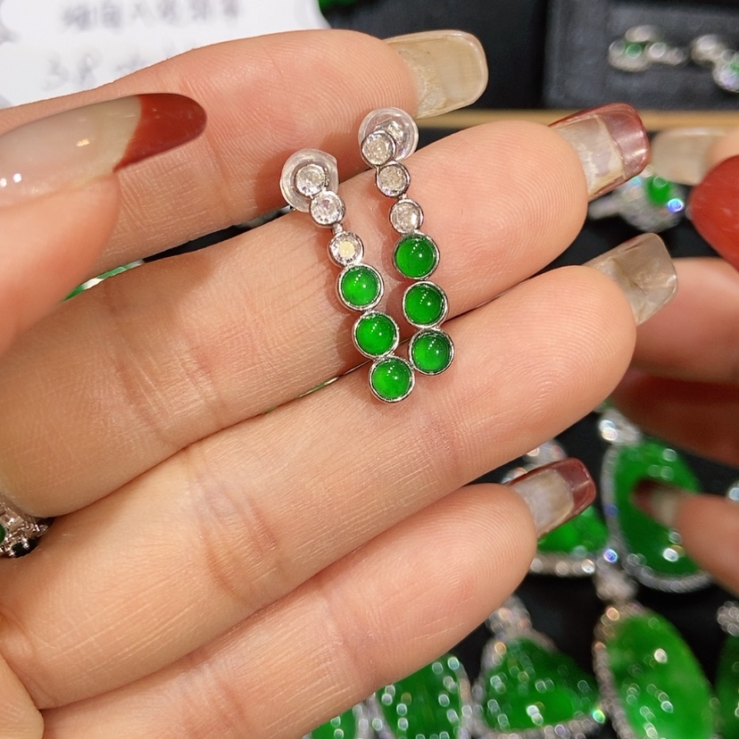 【闪购商品】翡翠耳饰未镶嵌天然翡翠