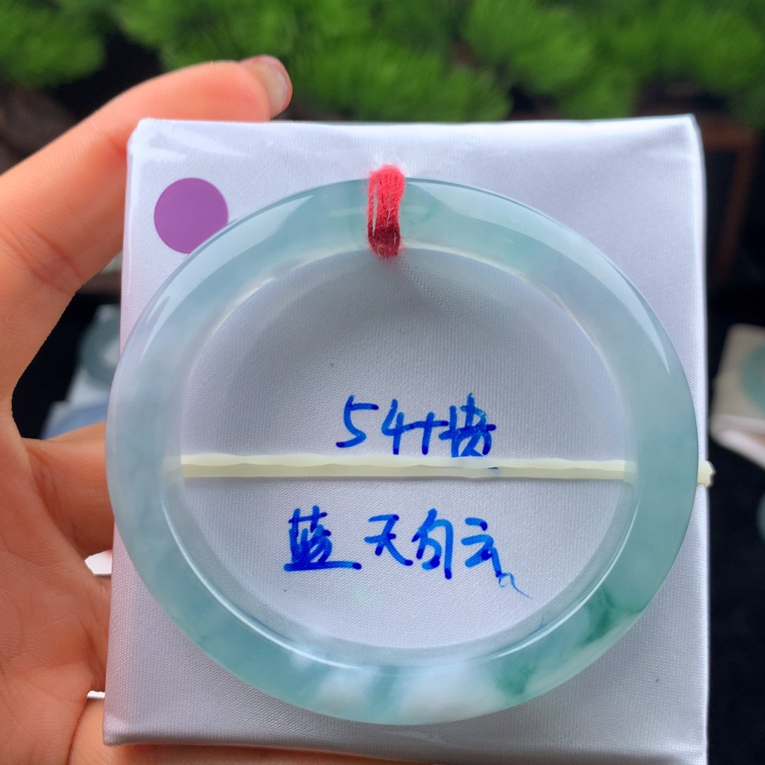 翡翠手镯未镶嵌手镯