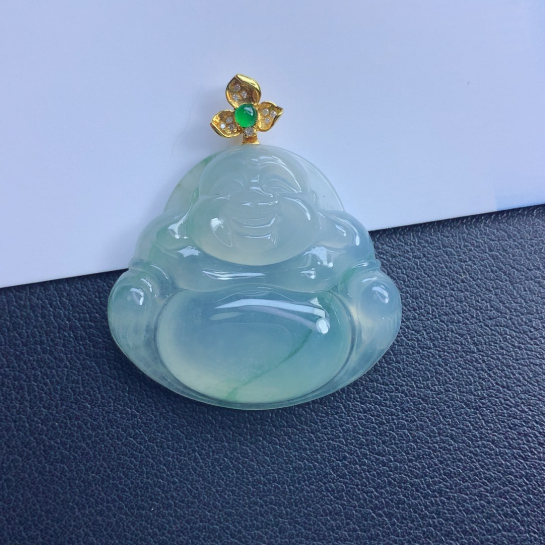 翡翠颈饰未镶嵌佛公