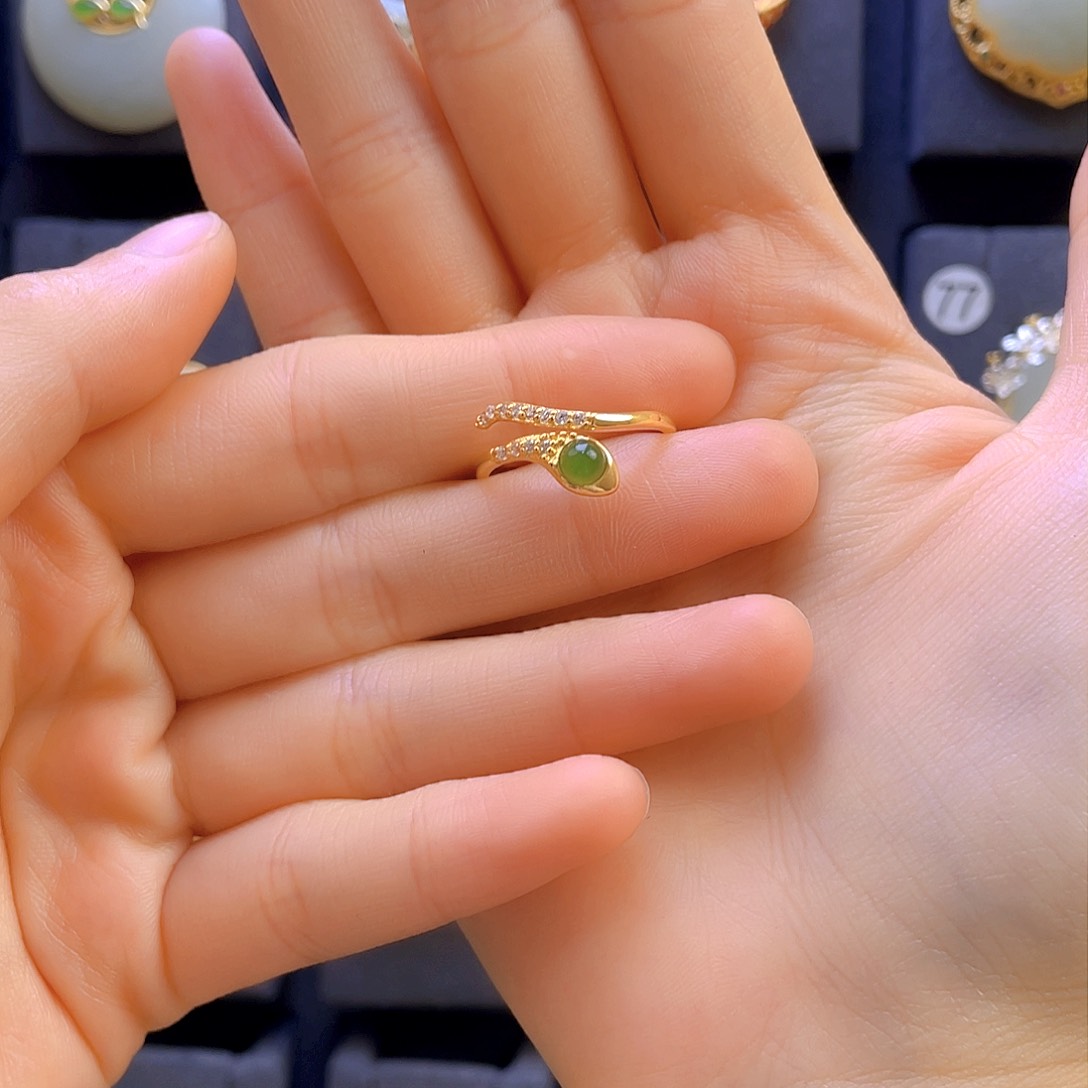 和田玉戒指银S925镀金镶嵌