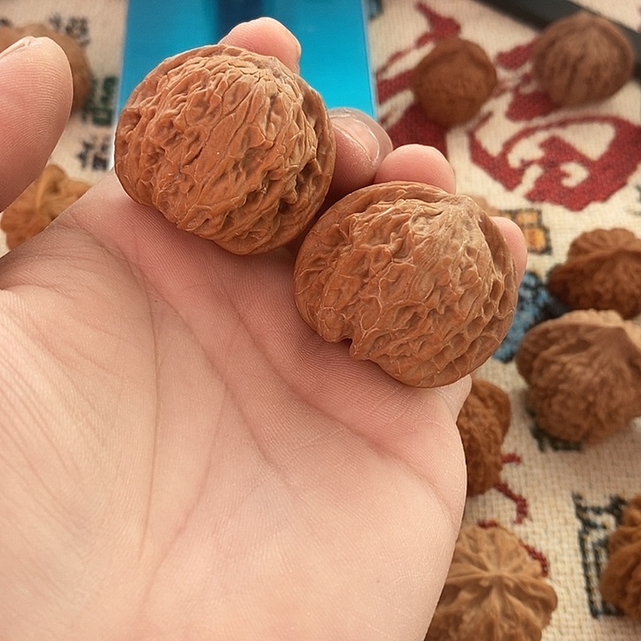 文玩核桃把件磨盘