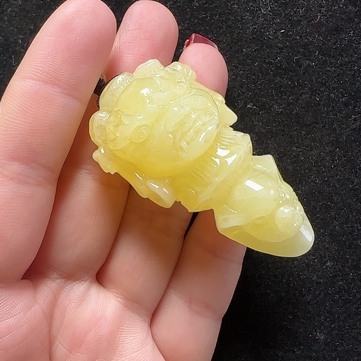 蜜蜡珠宝奇石未镶嵌