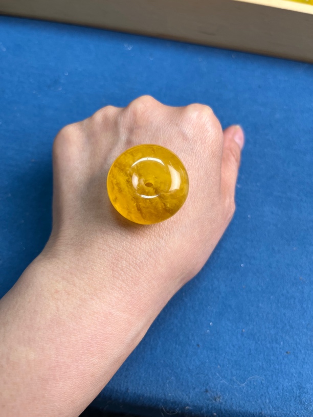 珠宝奇石琥珀蜜蜡平安扣吊坠8-9克
