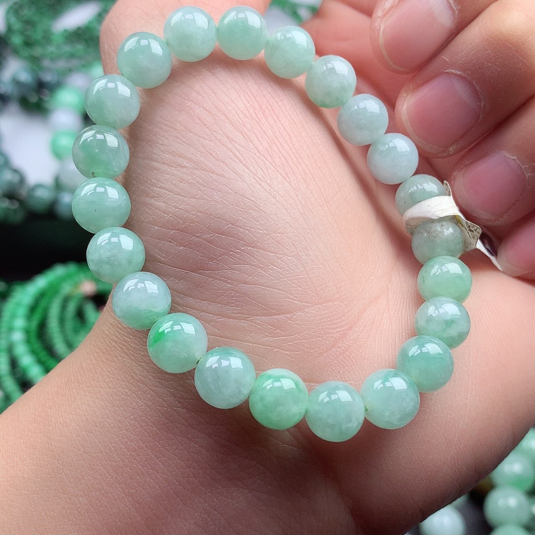 翡翠颈饰足铂镶嵌手串