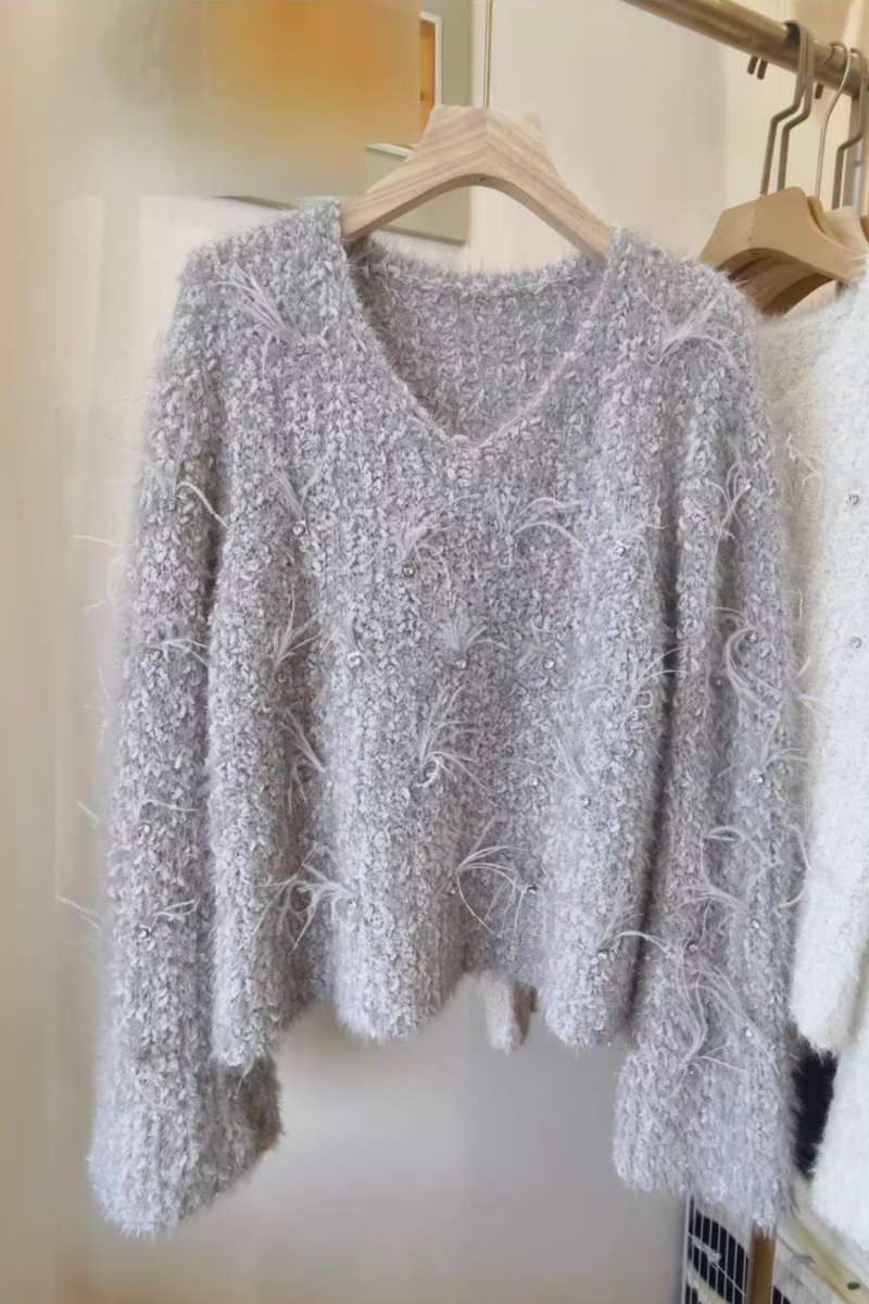 KUNGE-灰色针织衫长袖鸵鸟毛订钻款-KG16837