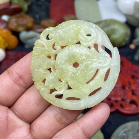 蛇纹石玉颈饰未镶嵌13