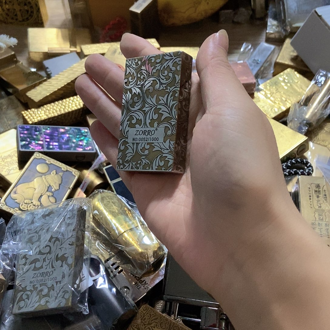****7铜552直播间福利打火机