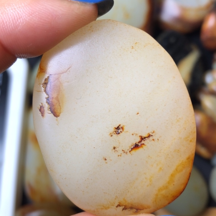 和田玉未镶嵌珠宝奇石