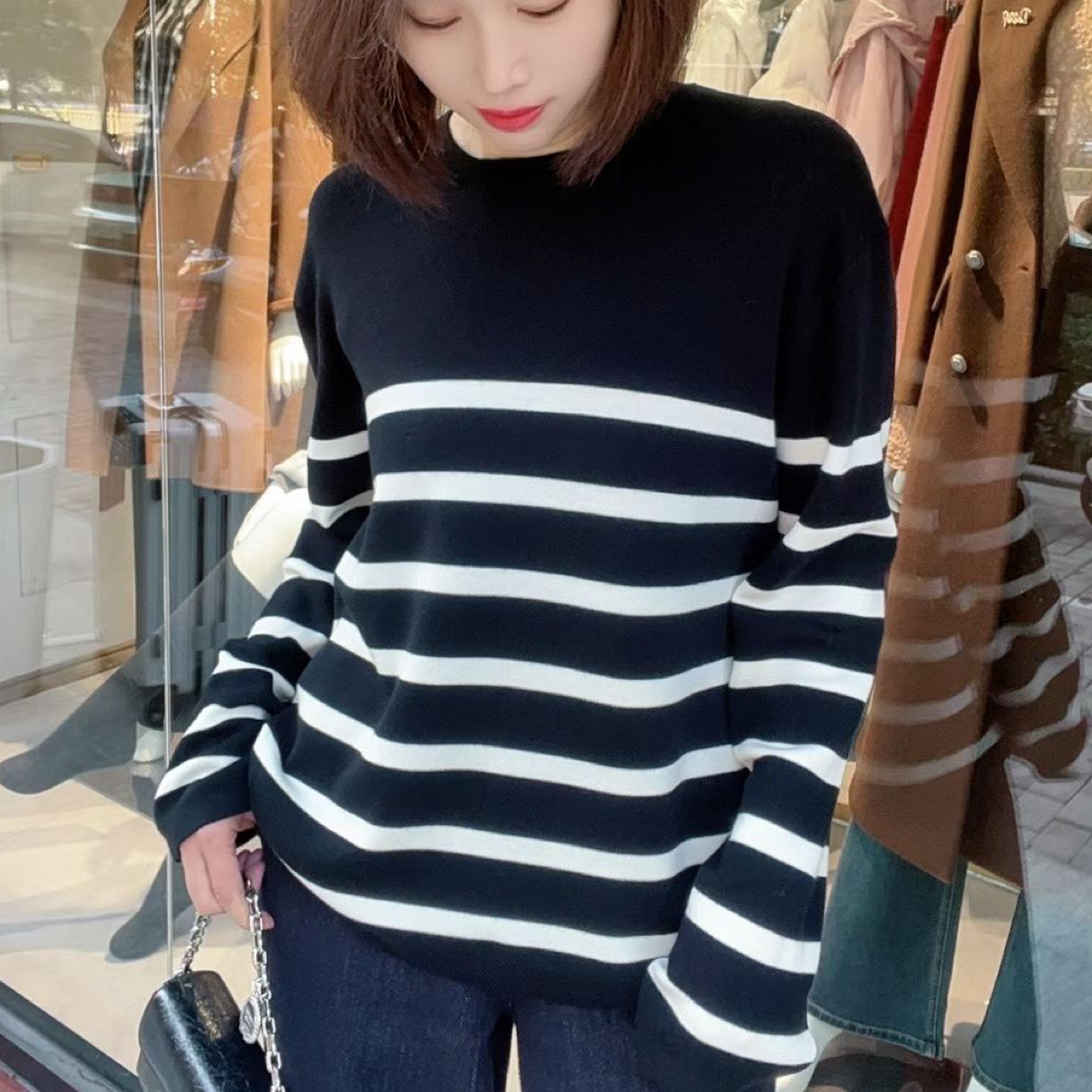 易缔媤 圆领宽松慵懒针织衫D73108WP036