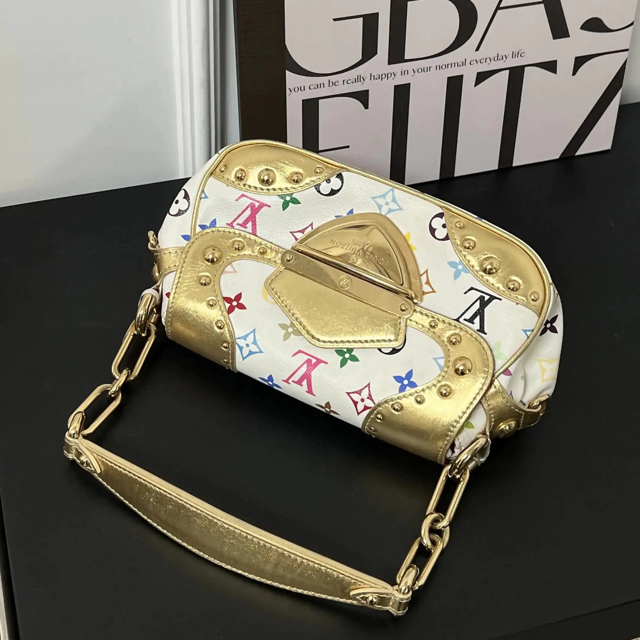 95新 LouisVuitton/路易威登 0273 金色白三彩盾牌梦露单肩包