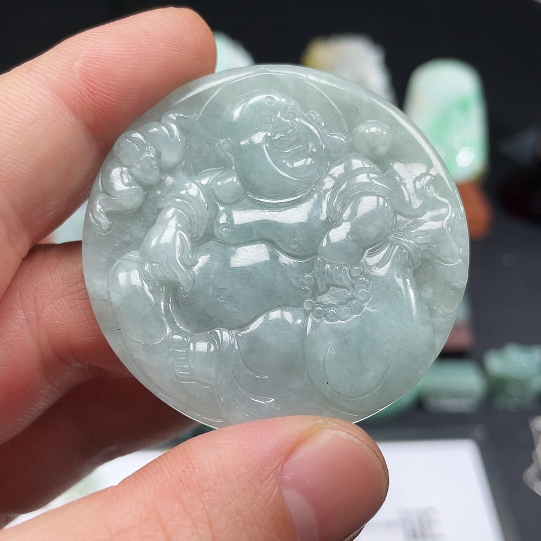 翡翠未镶嵌颈饰布袋佛
