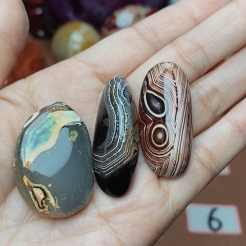 未镶嵌玛瑙/玉髓珠宝奇石听***?