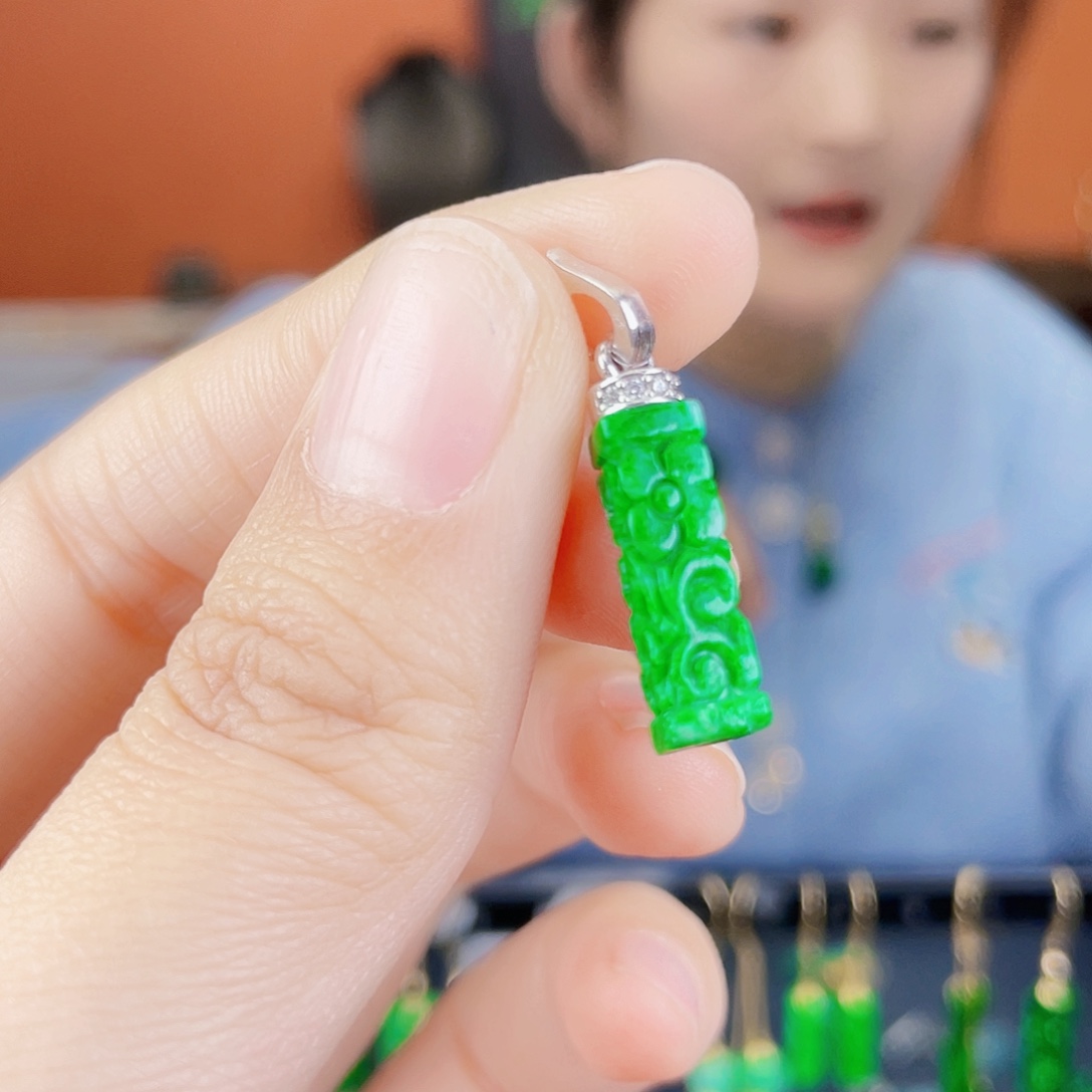 翡翠未镶嵌耳饰饰品