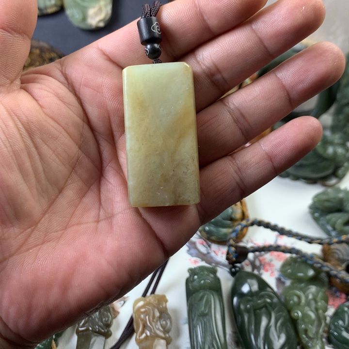 岫岩老玉（透闪石质玉）手把未镶嵌