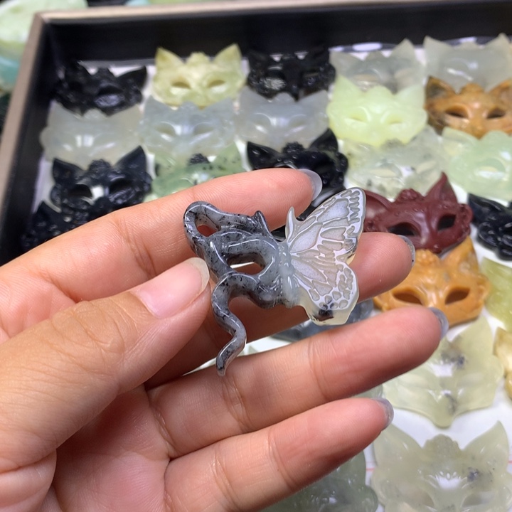 蛇纹石玉合金颈饰