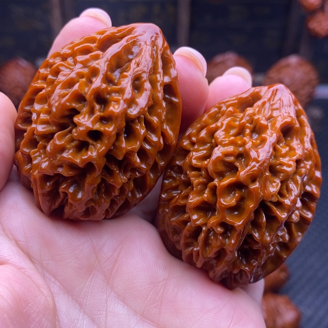 文玩核桃吊坠招财鼠