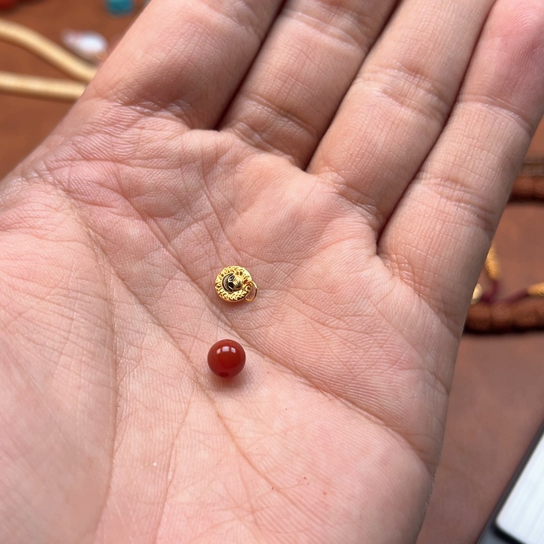 玛瑙/玉髓饰品18K金镶嵌田*圈