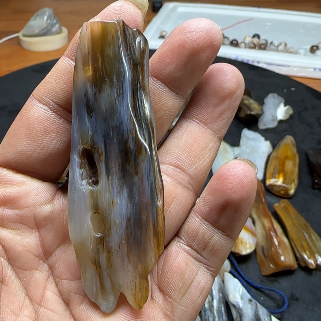 硅化玉手把未镶嵌