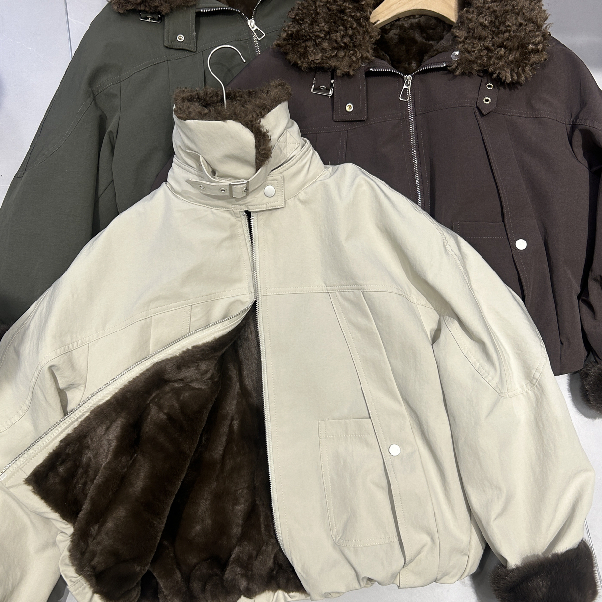 大毛领短外套女秋宽松显瘦时尚派克服加绒加厚保暖上衣