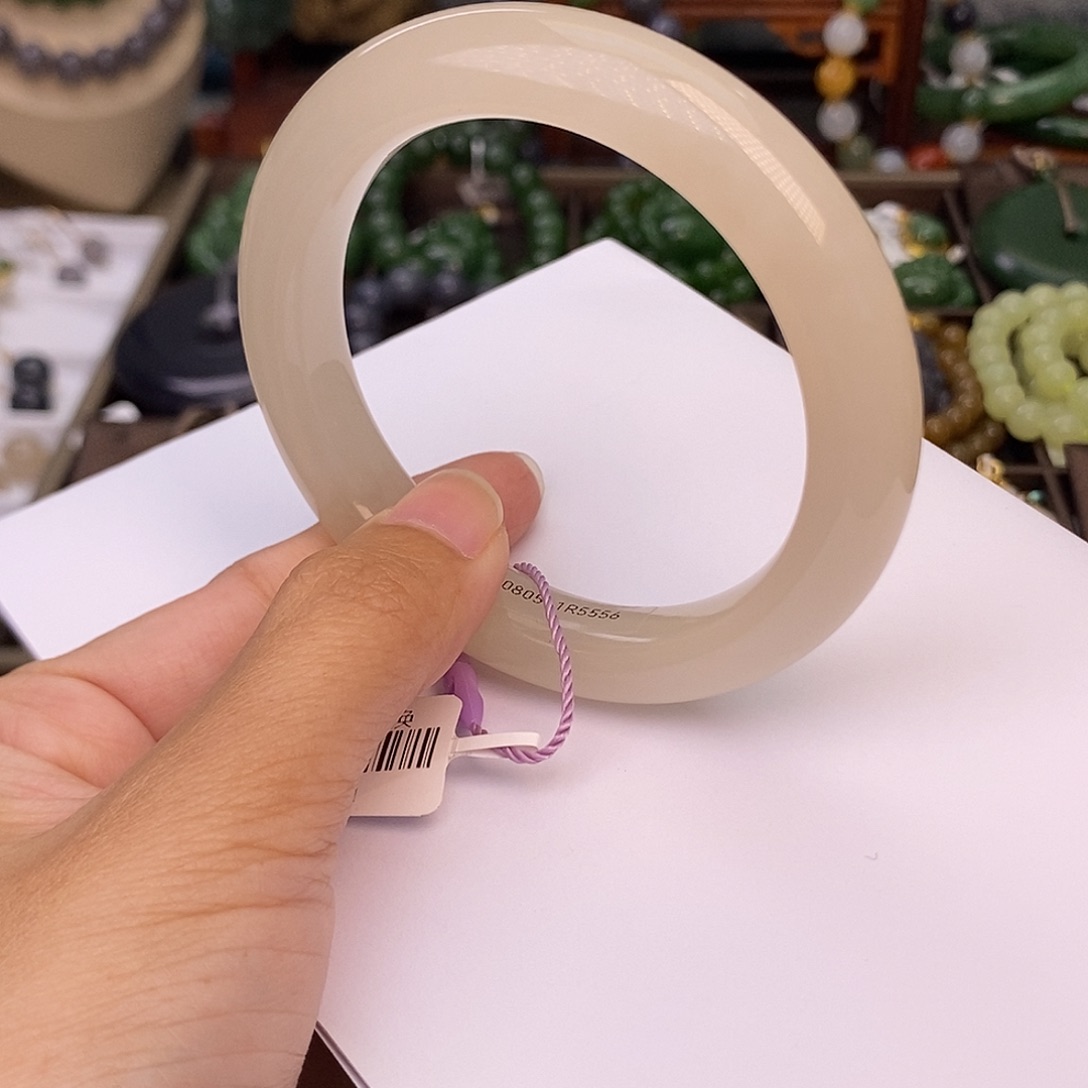 和田玉56 熟藕粉老料福利手镯未镶嵌