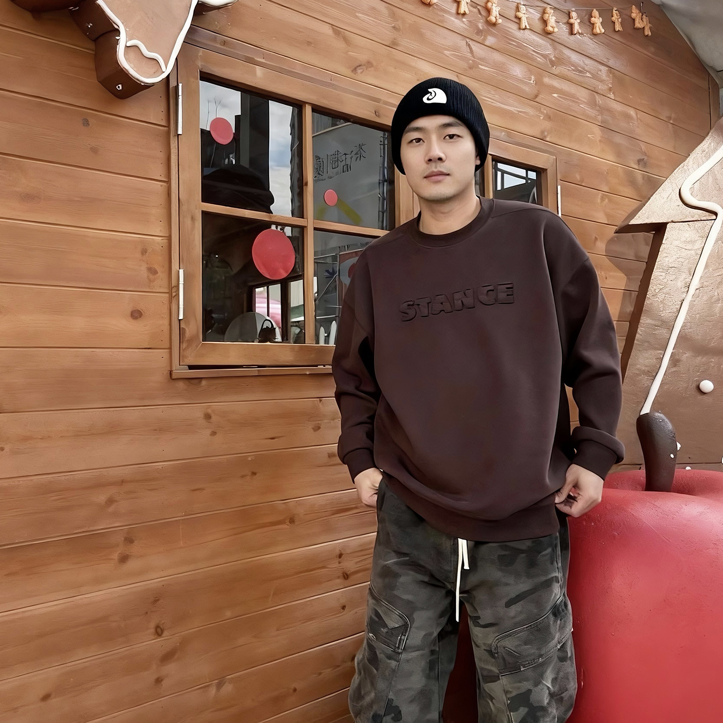 加绒加厚卫衣男2025冬季新款潮牌时尚显瘦保暖圆领百搭上衣圣诞